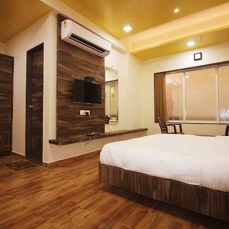Hotel Vraj Inn Dwārka Buitenkant foto